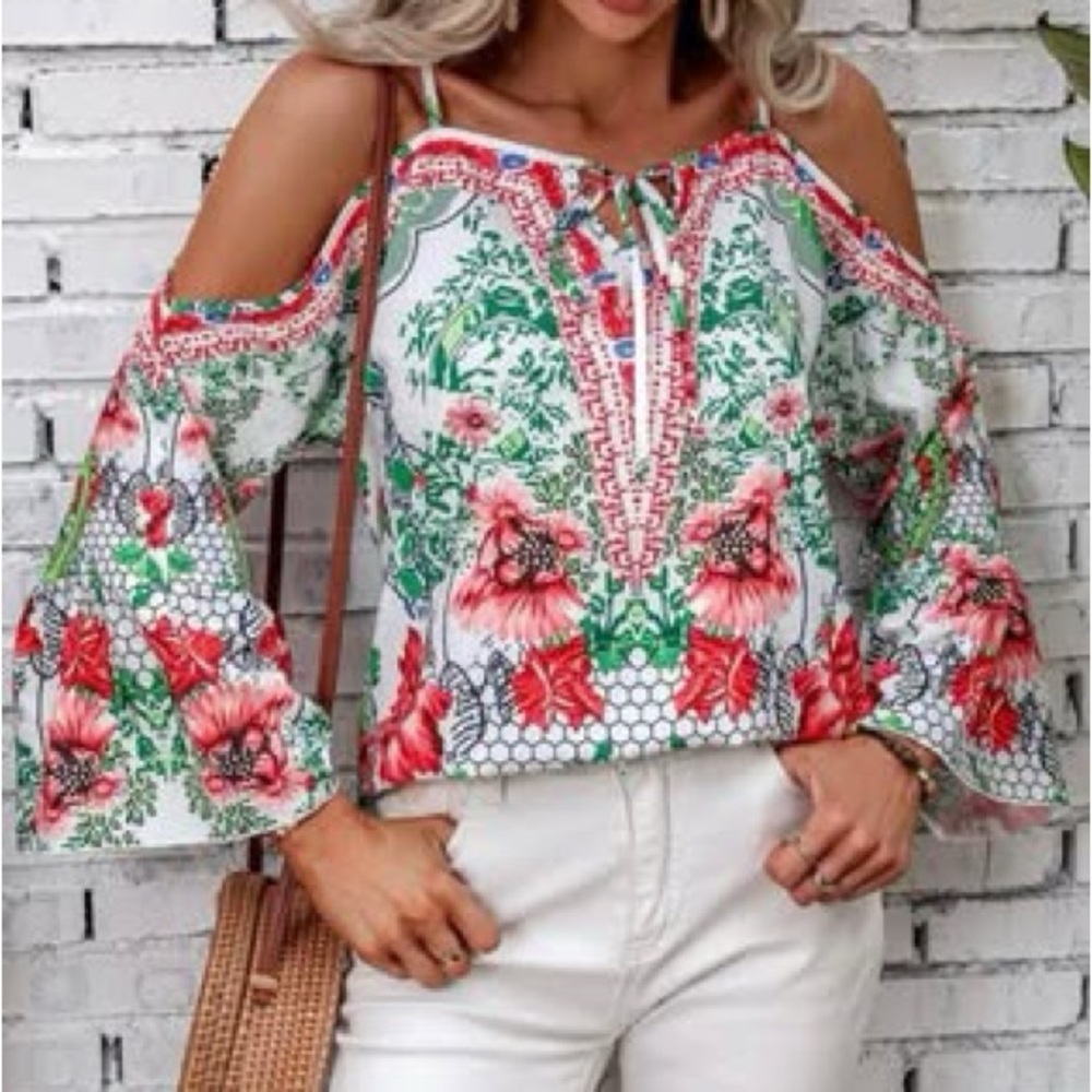 New - Women's Cold Shoulder Floral Top